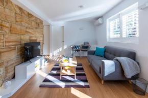 2BDR Brand New Apt Moments from RNSh St Leonards, Sydney